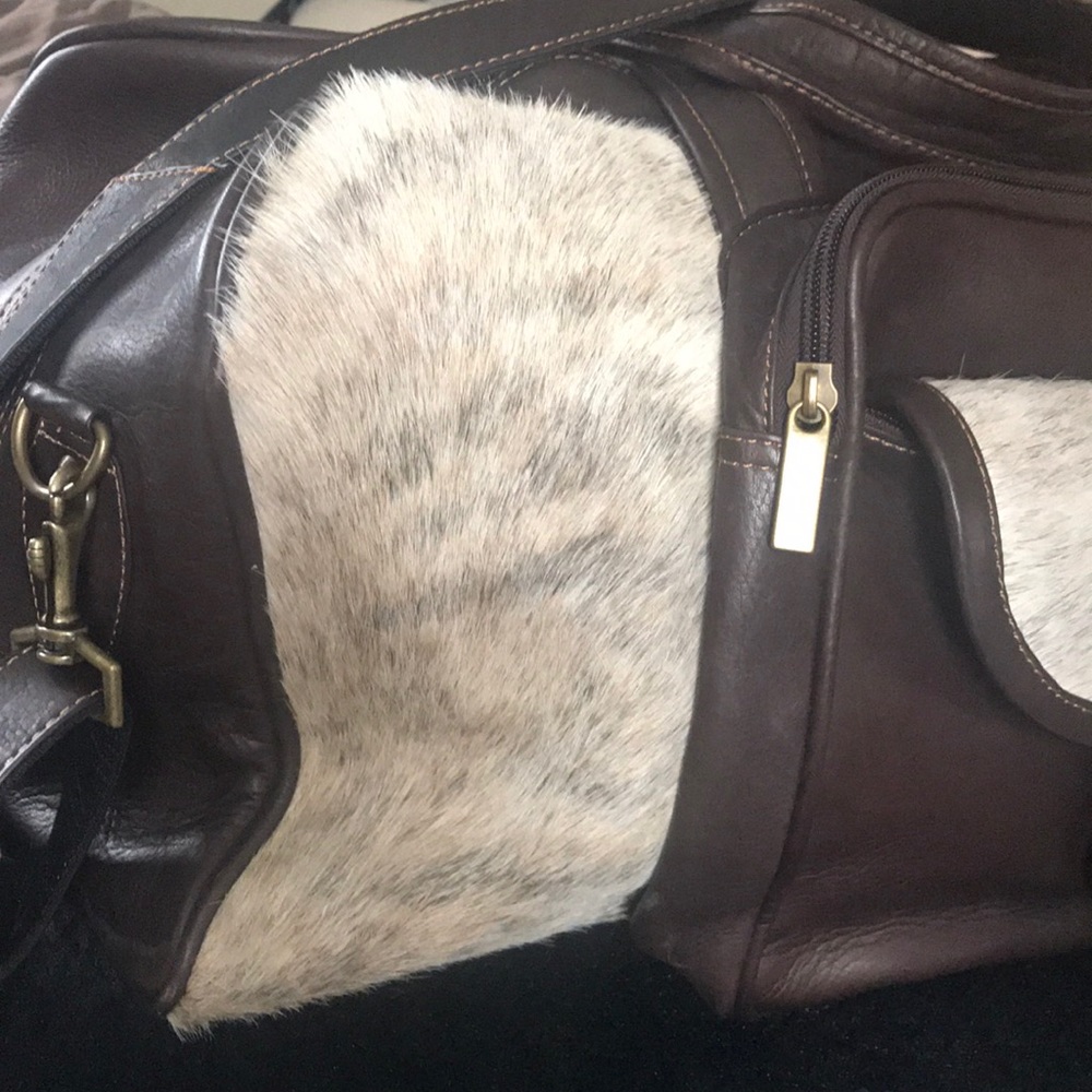 Leather and fur overnight bag - Picture 2 of 7